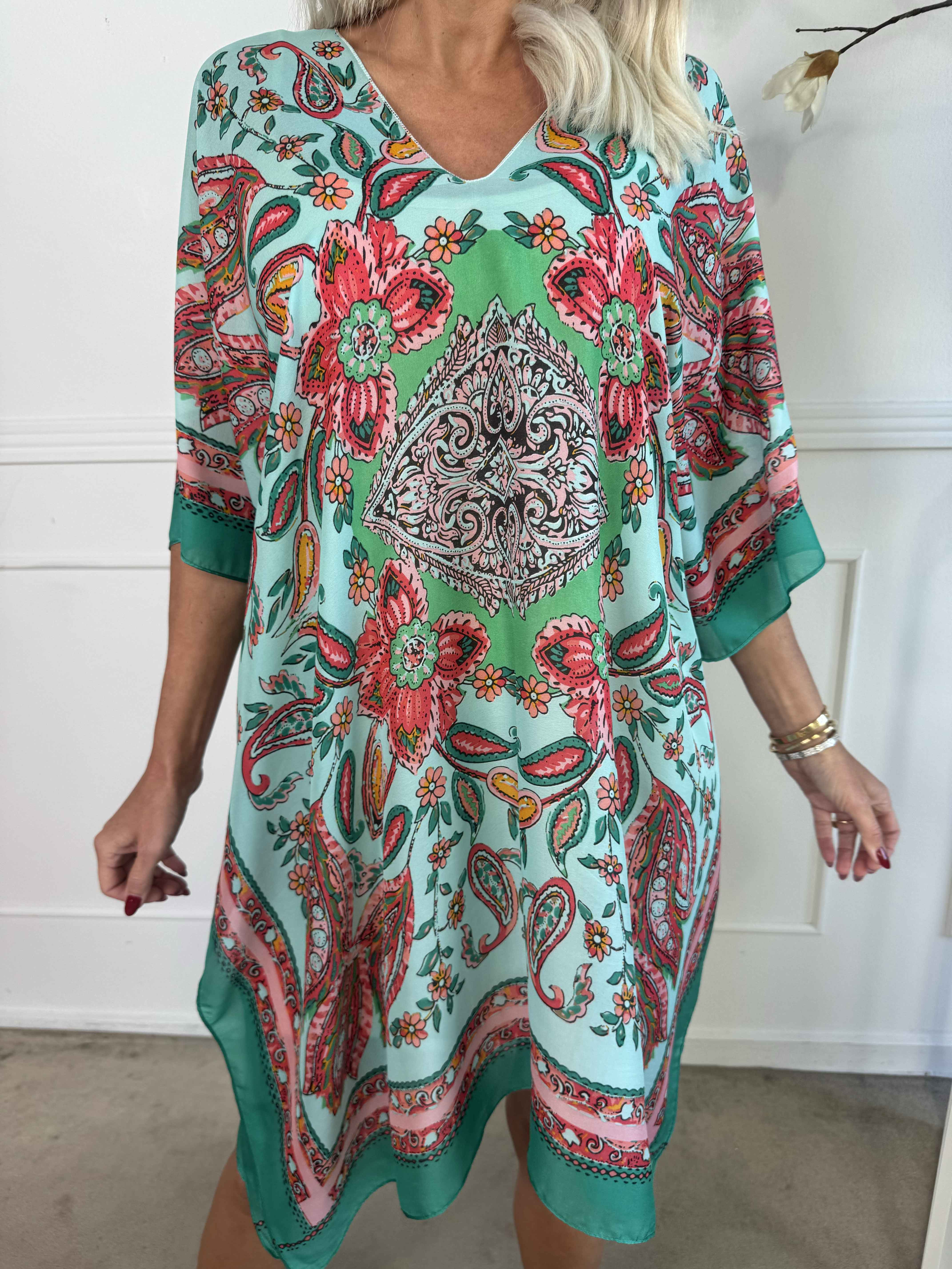 Miranda - Löst mönstrad tunika i mjuk viskos och siden